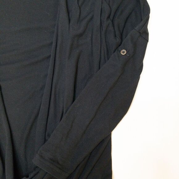 Lulu's Twisted Deep V Roll Tab Shirt Black Small - Picture 4 of 7